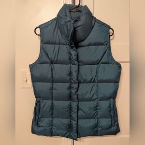 Eddie Bauer Women's Teal Puffer Vest
